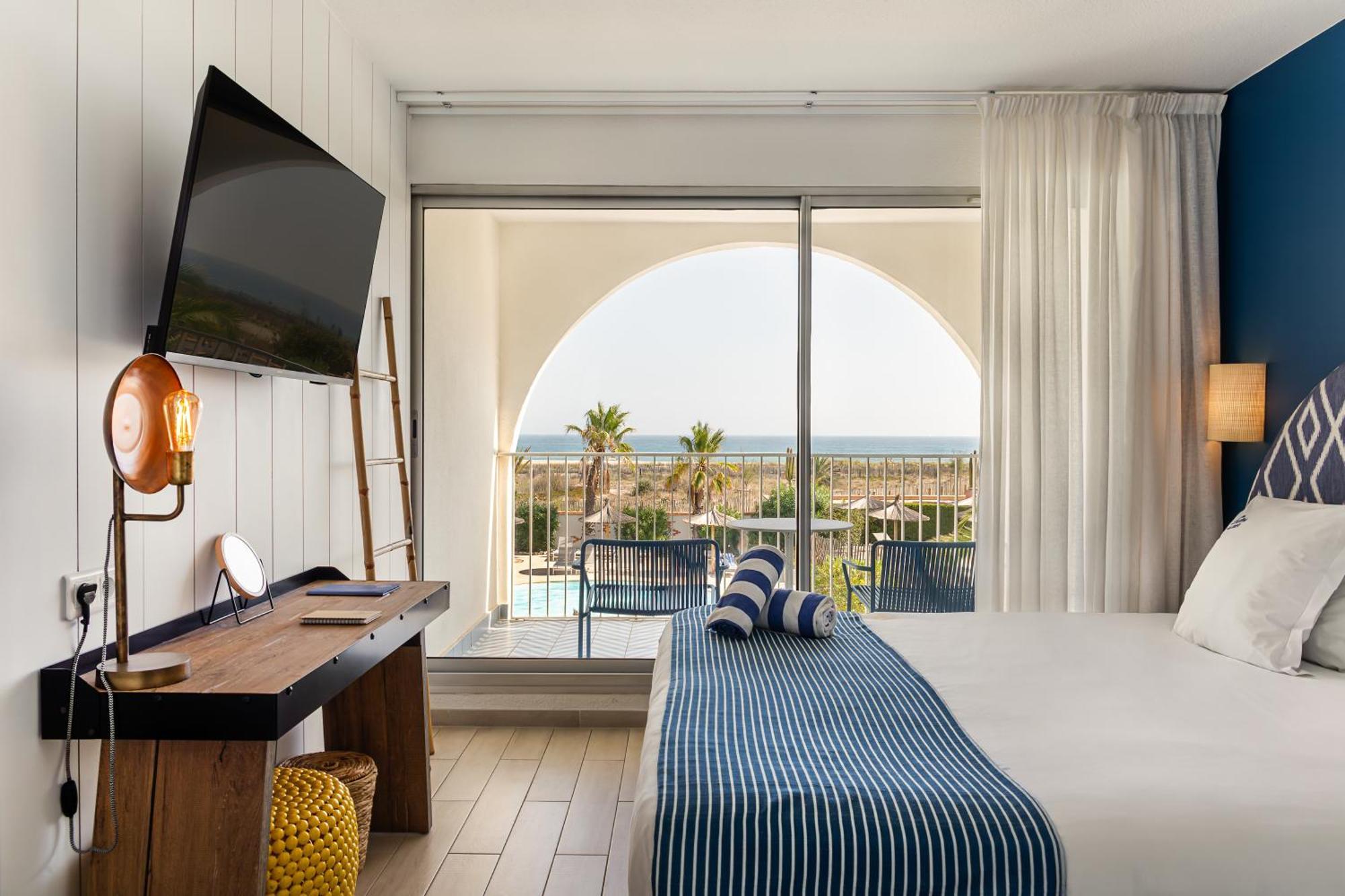 Les Bulles De Mer - Hotel & Spa Sur La Plage Saint-Cyprien  Εξωτερικό φωτογραφία
